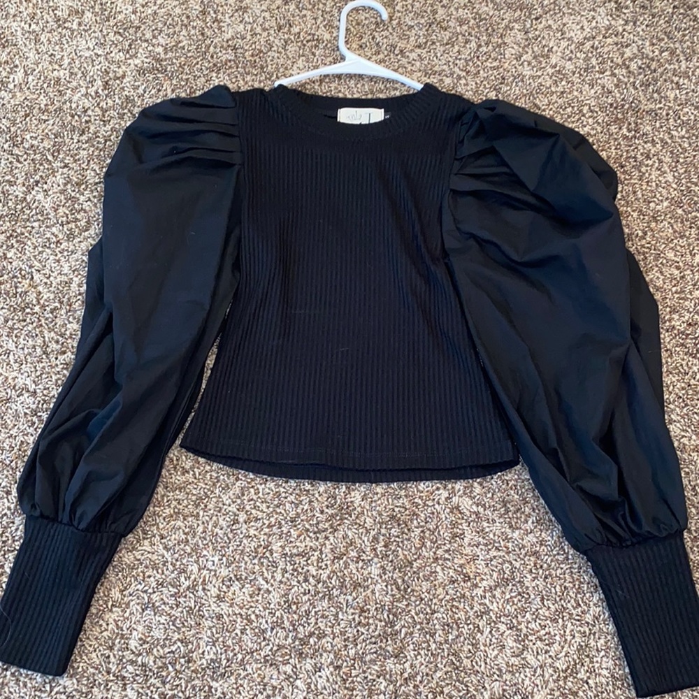 super cute poof sleeve top